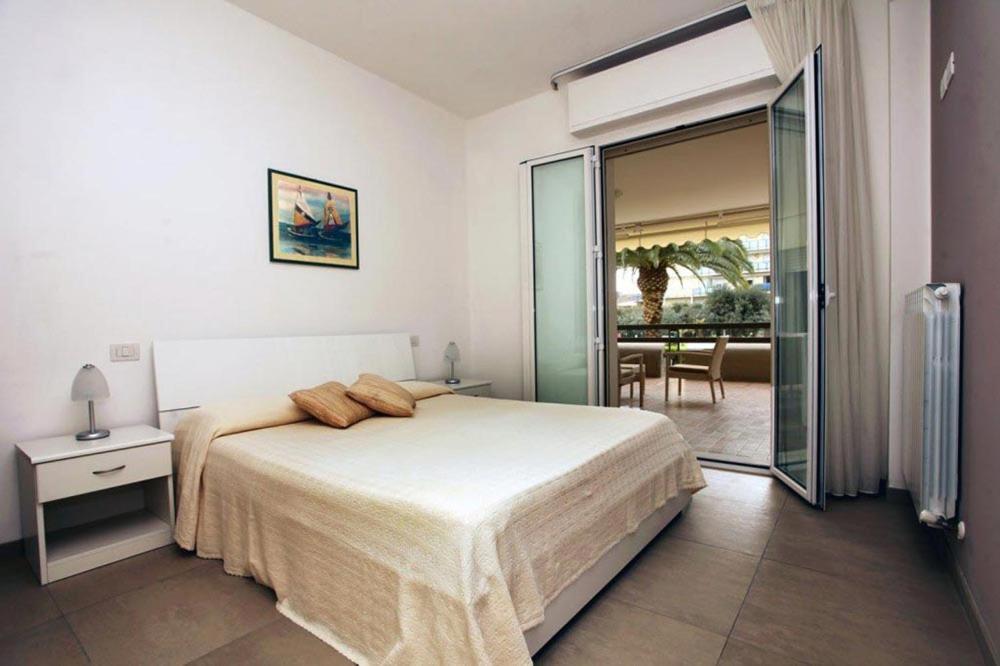 Hotel Bernard ซัน เบเนเดตโต เดล ตรอนโต ห้อง รูปภาพ
